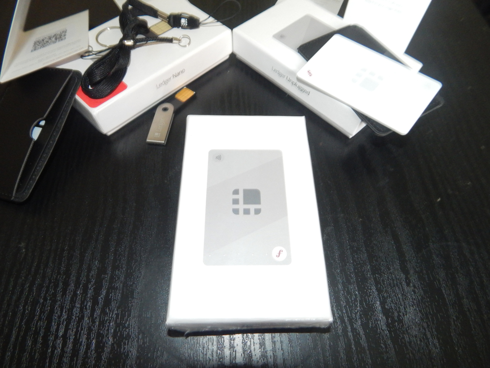 Ledger Unplugged Review Unboxing